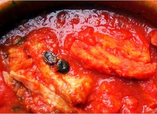 Receta de bacalao con tomate fácil y rápida