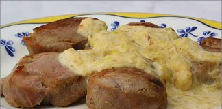 Receta de medallones de cerdo en salsa de puerros fácil y rápida