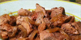 Receta de cerdo guisado con cebolla fácil y rápida
