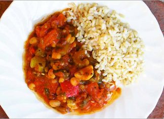 Receta de chili vegetariano con arroz fácil y rápida