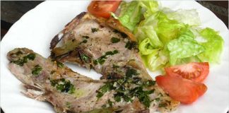 Receta de chuletas de cerdo adobadas al horno fácil y rápida