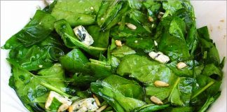 Receta de ensalada de espinacas con queso azul fácil y rápida