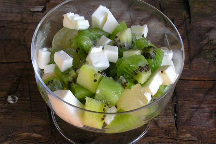 Receta de ensalada de kiwi y uvas fácil y rápida