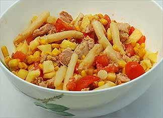 Receta de ensalada de maíz y manzana fácil y rápida