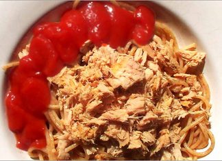 Receta de espaguetis con atún fácil y rápida