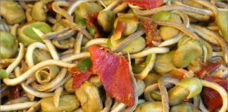 Receta de habitas con gulas fácil y rápida