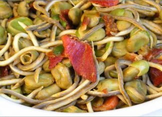 Receta de habitas con gulas fácil y rápida
