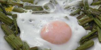 Receta de huevos con espárragos trigueros fácil y rápida