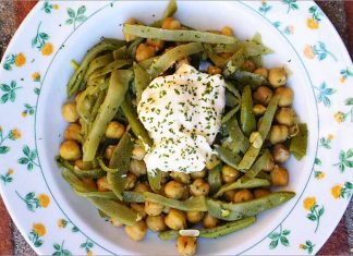 Receta de judías verdes con garbanzos y mayonesa al ajo fácil y rápida