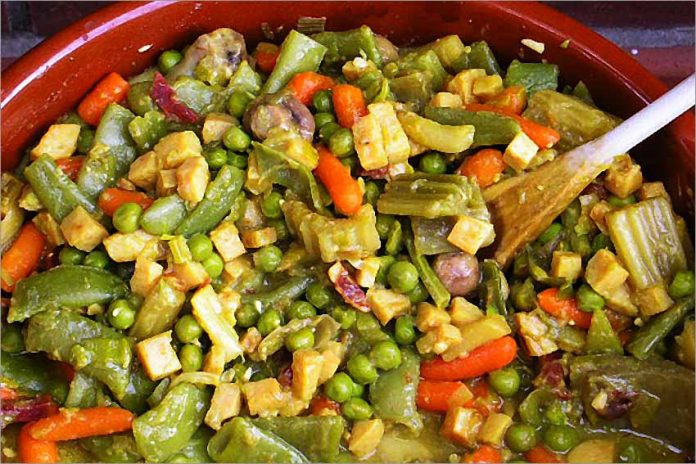 Receta de menestra de verduras al azafrán fácil y rápida
