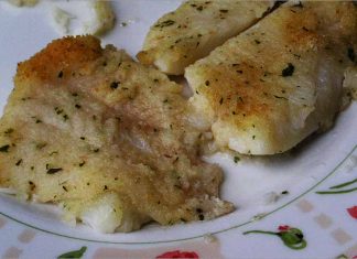 Receta de merluza al horno con queso fácil y rápida