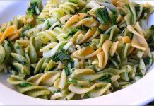 Receta de pasta picante con espinacas fácil y rápida