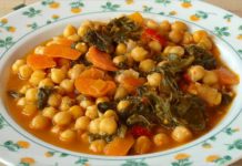 Receta de potaje de garbanzos con verduras fácil y rápida