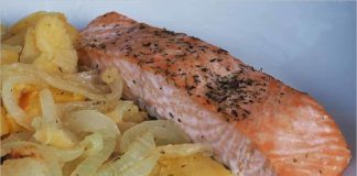 Receta de salmón al horno con patatas fácil y rápida