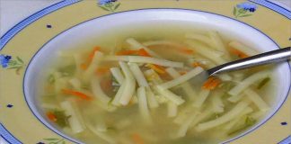Receta de sopa de pasta y verduras fácil y rápida