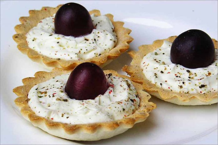 Receta de tartaletas de queso con uvas fácil y rápida
