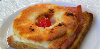 Receta de tosta de jamón, piña y queso fácil y rápida