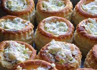 Receta de volovanes con gambas y crema de queso fácil y rápida
